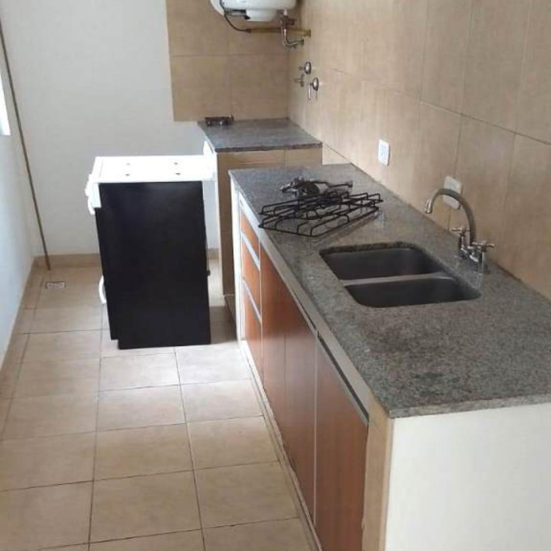 Dúplex de 3 Ambientes en Calles "San Juan" y "Vélez Sarsfield". 1