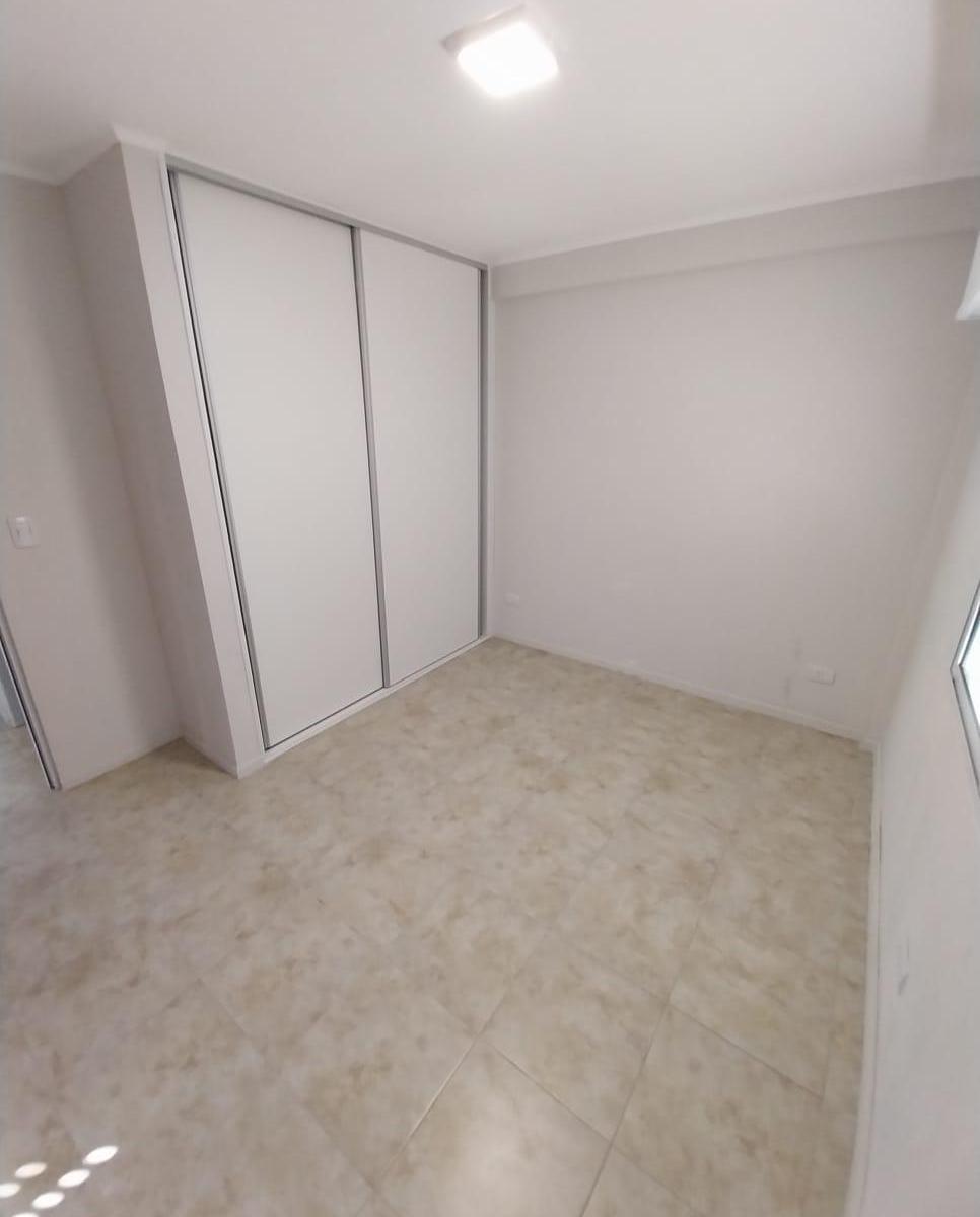 Departamento Céntrico a Estrenar con Cochera en Gualeguaychú. 3