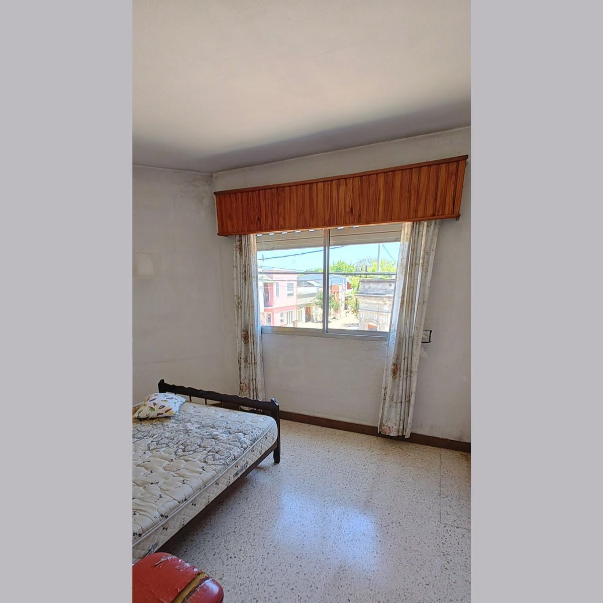 Esquina en Venta con Galpón y Departamento en Gualeguaychú 1