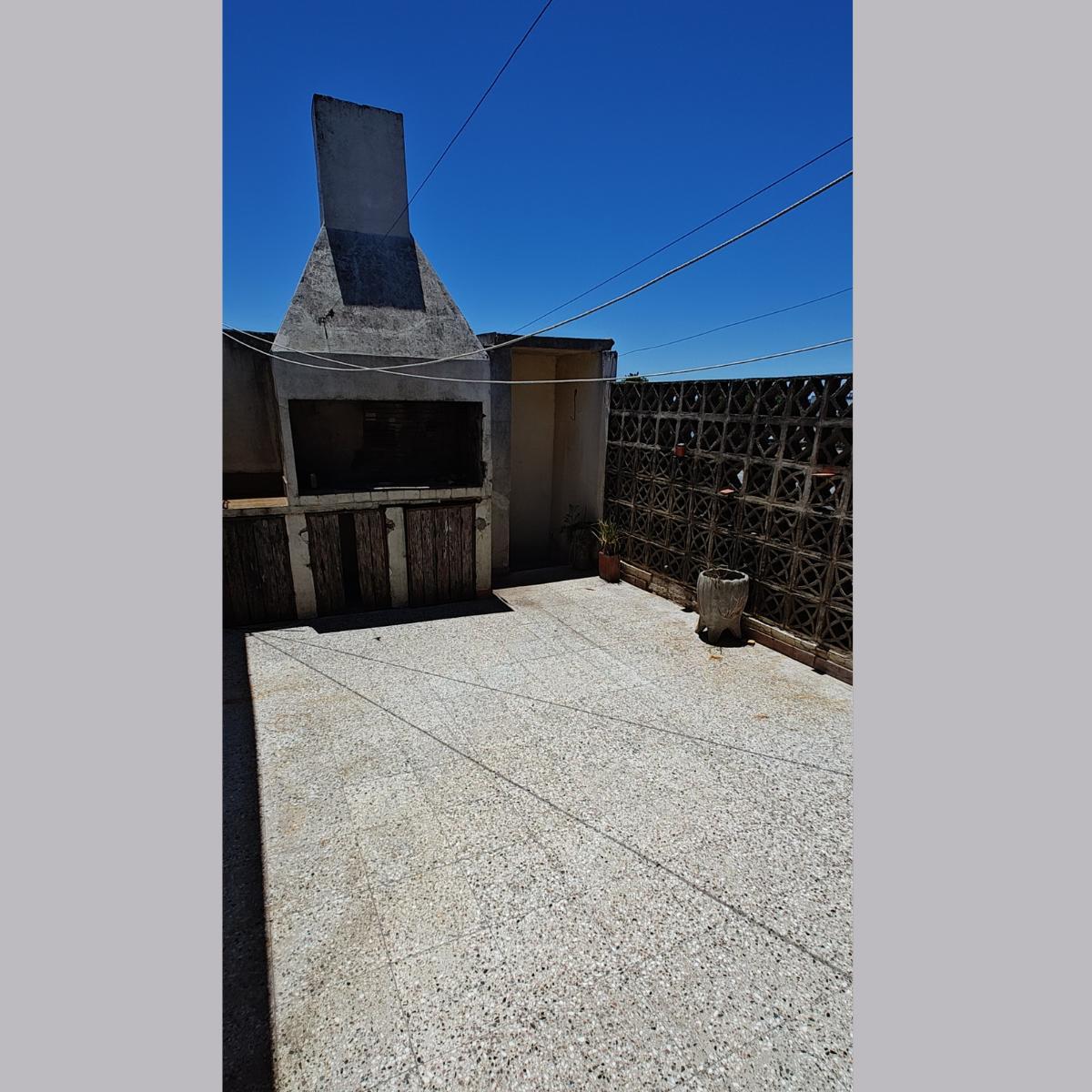 Esquina en Venta con Galpón y Departamento en Gualeguaychú 3