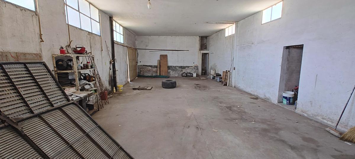 Esquina en Venta con Galpón y Departamento en Gualeguaychú 4