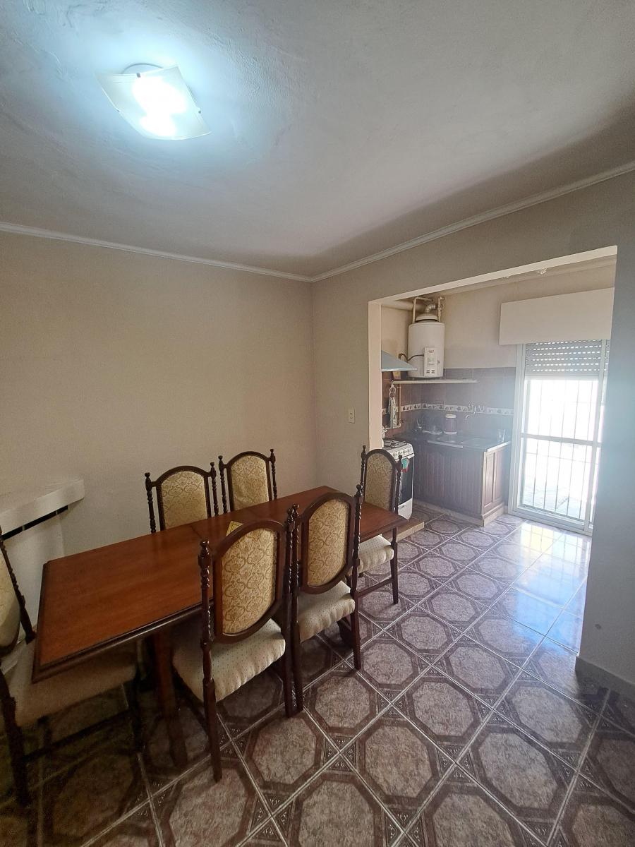 Casa Centrica en Venta en Buen Estado Lista Para Habitar. 2