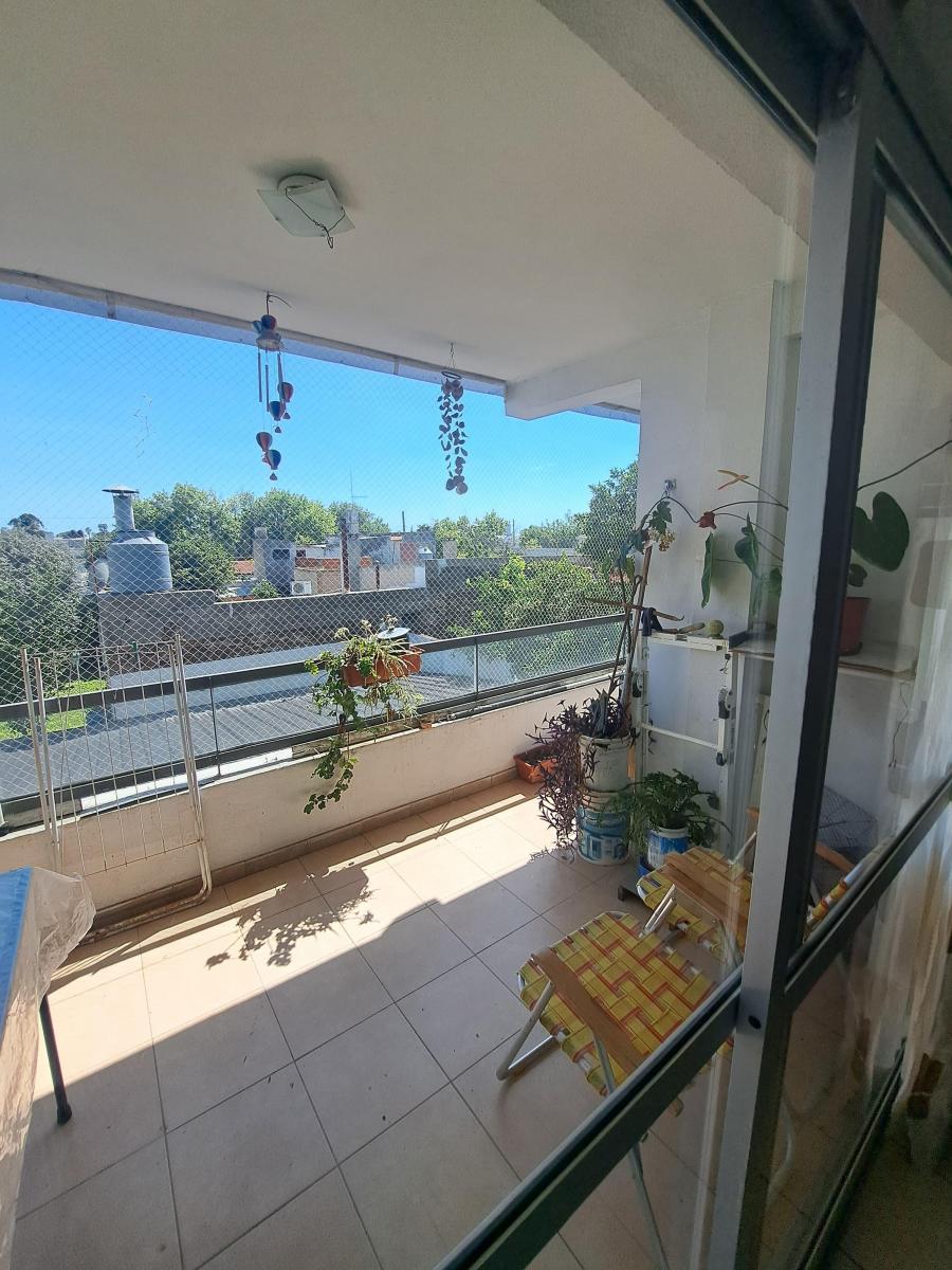 Departamento Semi - Céntrico en Venta en Excelentes Condiciones con Cochera. 5
