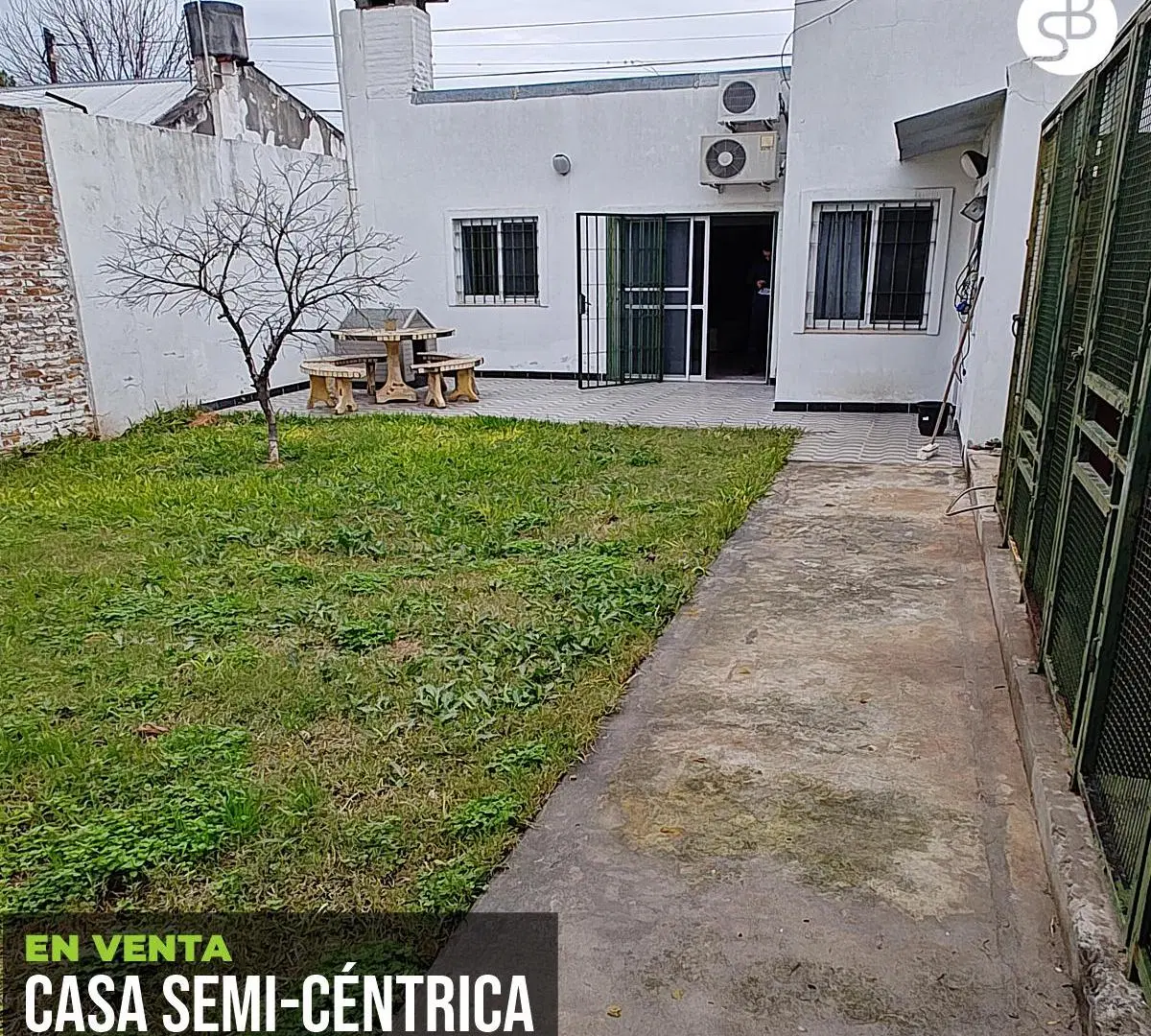 Casa en venta luminosa con garaje y patio -Gualeguaychú – Entre Ríos. 3