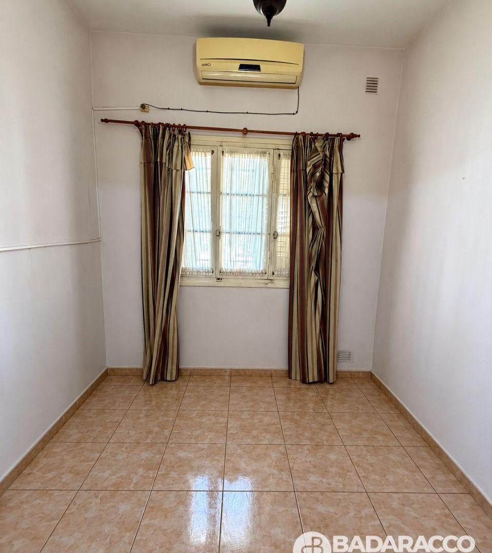 Foto de CASA EN UBICACIÓN PRIVILEGIADA. GUALEGUAYCHU Ubicación: Andrade 640, imagen 4