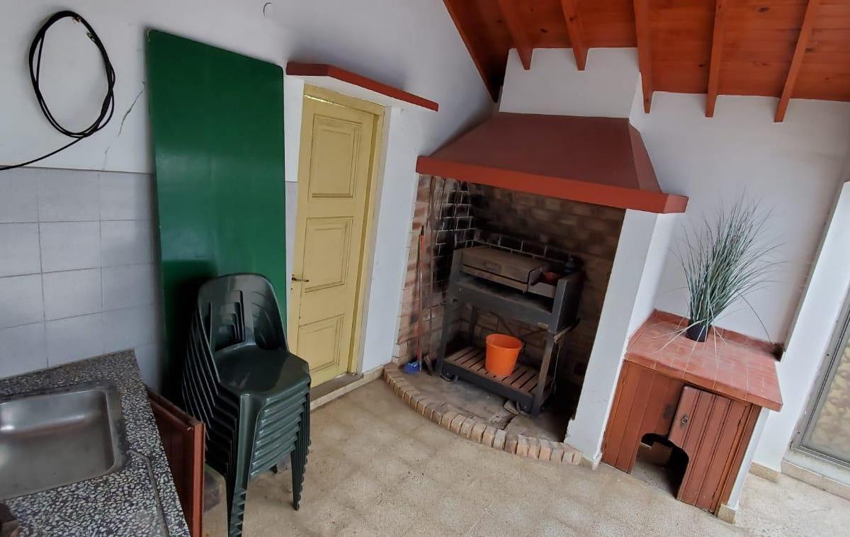 Excelente Casa de 3 Dorm. en San Clemente del Tuyú 2