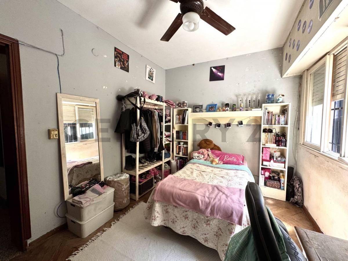 Venta de Casa de 6 Ambientes 4 Dorm., Tigre Centro 2 Casas 4