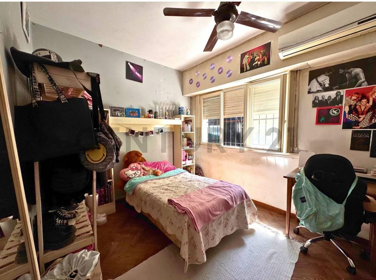 Venta de Casa de 6 Ambientes 4 Dorm., Tigre Centro 2 Casas 1