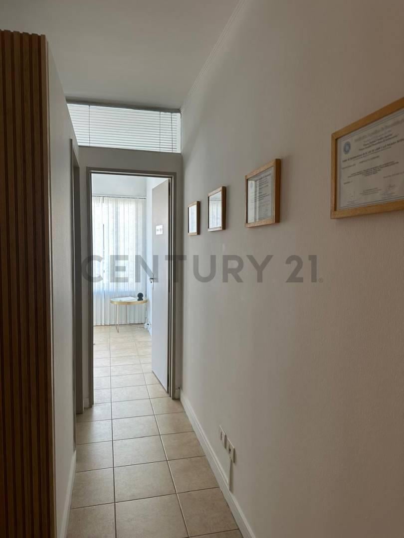 Foto de Venta departamento / oficina 2 ambientes Studios de la Bahia 1, Nordelta, imagen 2