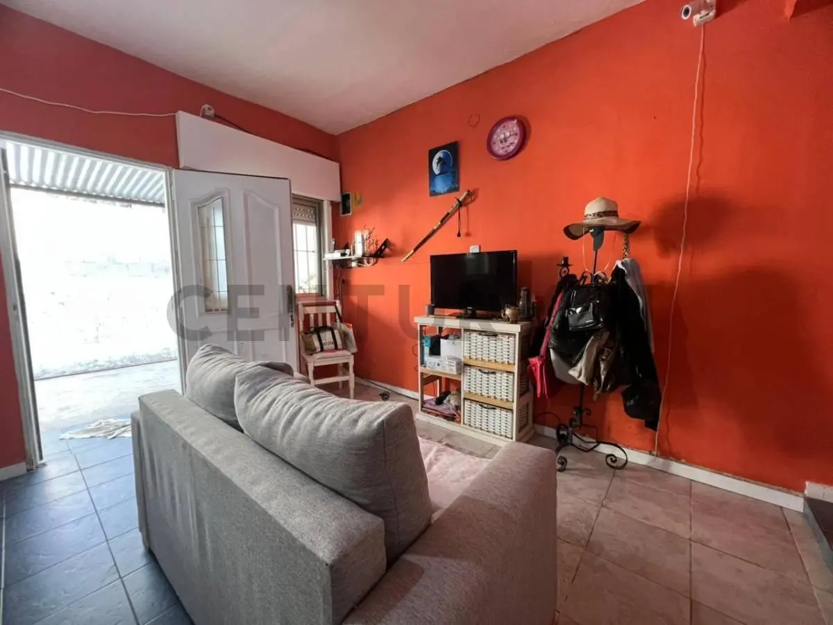Venta de departamento Ph al fondo en Tigre centro con 3 dormitorios - A RECICLAR 5