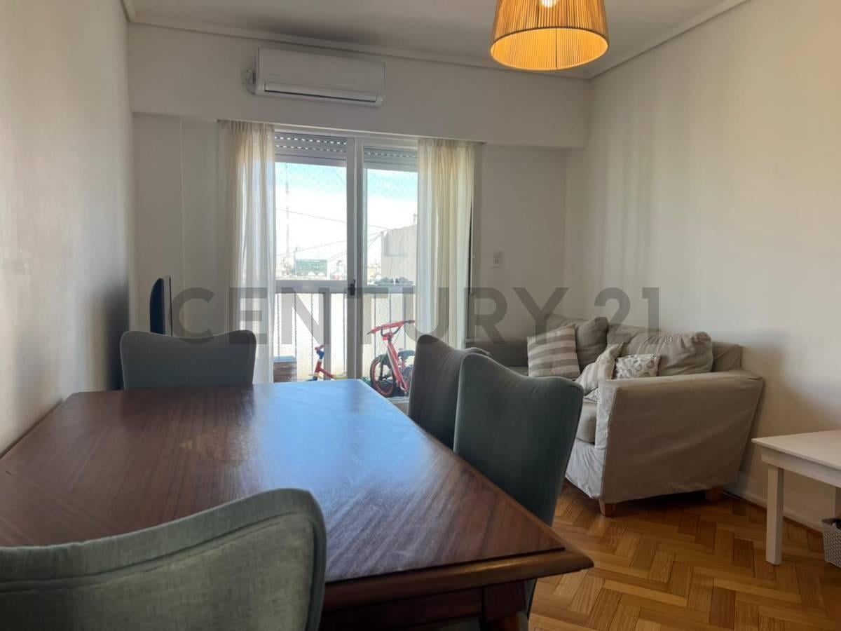 Venta de departamento de 3 ambientes 2 dormitorios en Monserrat Congreso LUMINOSO APTO CREDITO