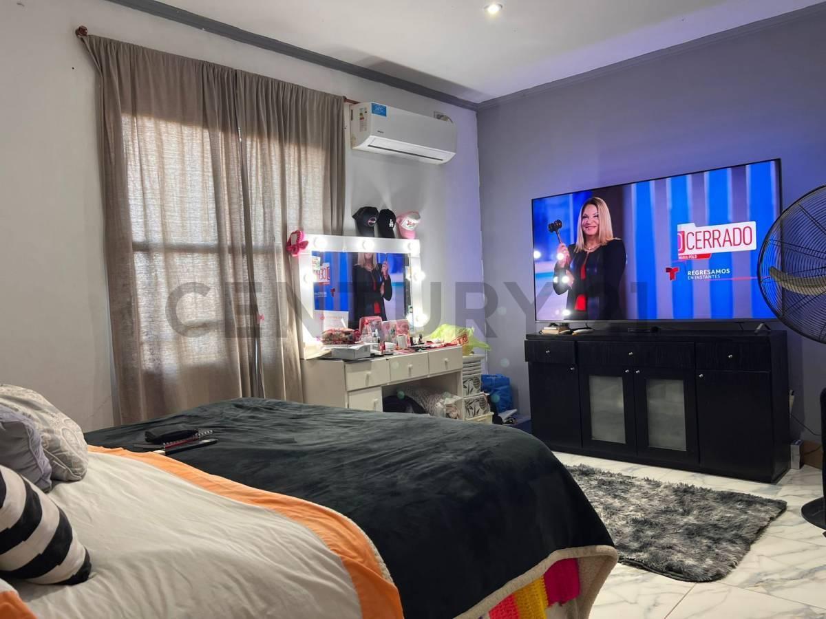 casa en Bloque con Quincho y Piscina Alta Rentabilidad en Pilar Villa Rosa