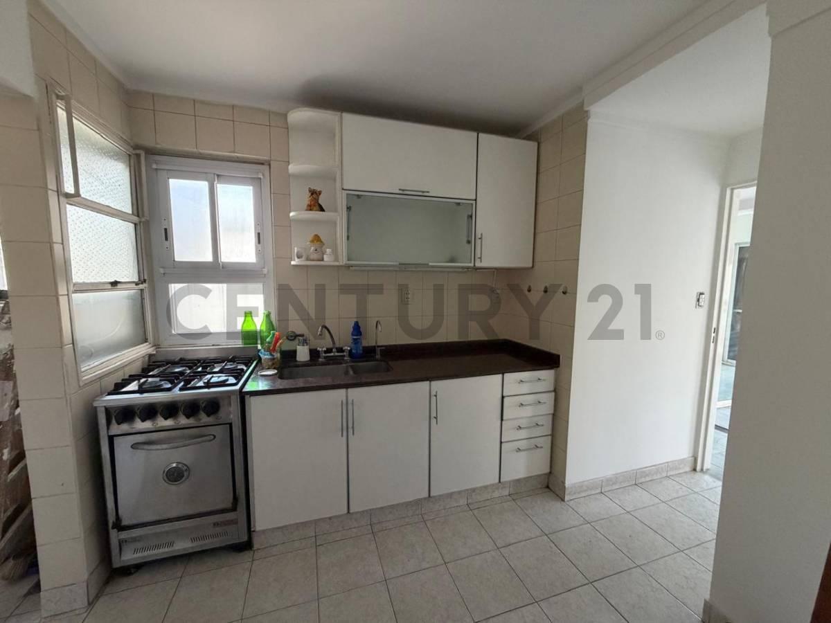 Alquiler departamento 3 ambientes con terraza y parrilla en Villa Crespo