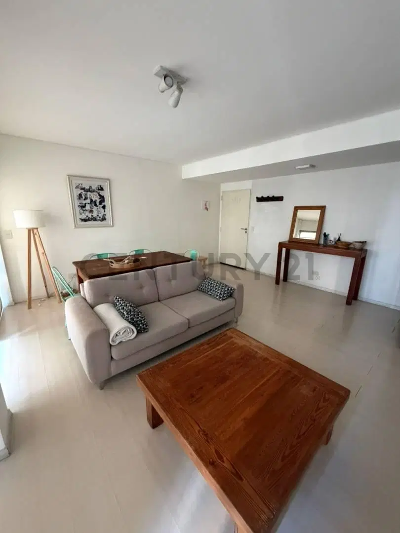 Alquiler Departamento 2 Ambientes con Cochera, Balcón y Amenities en Coghlan 2