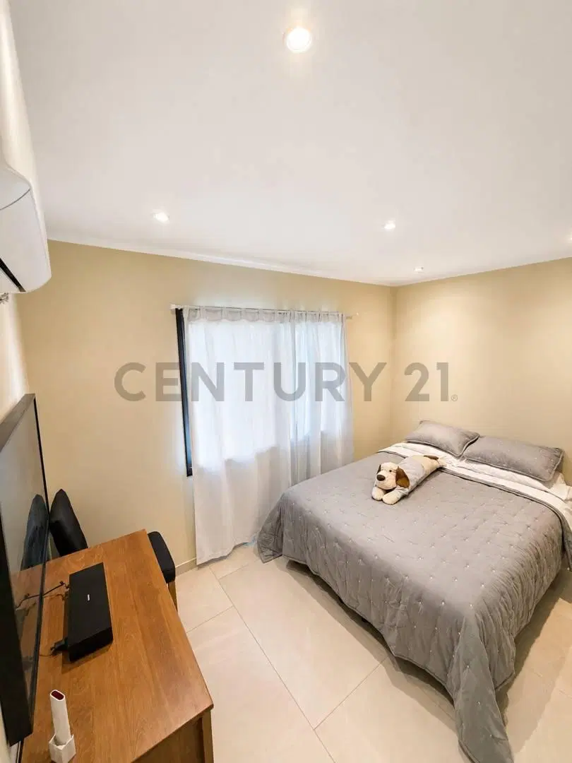 Casa moderna en San Sebastián: diseño, amplitud y naturaleza en un lote de 968 m² 4