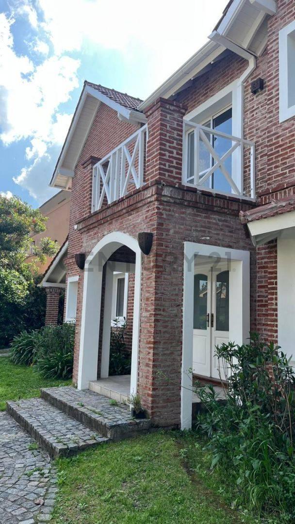 Foto de Venta Casa 7 AMBIENTES 3 DORMITORIOS en Barrio Cerrado La Colina, Don, imagen 4