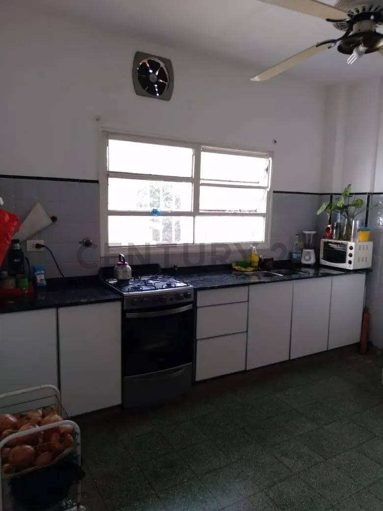 Foto de Venta Casa PH Oficina y Galpón 5 amb en Villa Lynch San Martín, imagen 5