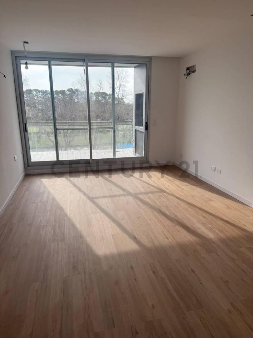 Foto de DEPARTAMENTO DE 3 AMB CON DOBLE COCHERA Y BAULERA EN VENICE CIUDAD, imagen 4