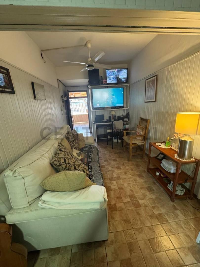 Foto de Casa con dos departamentos venta en bloque zona residencial, imagen 3