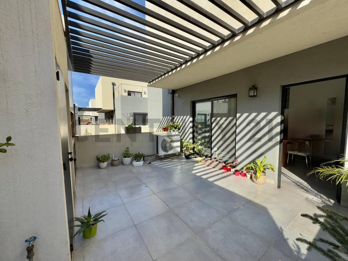 Foto de Excelente Dúplex en Venta de 3 ambientes en el barrio de Altos del, imagen 1