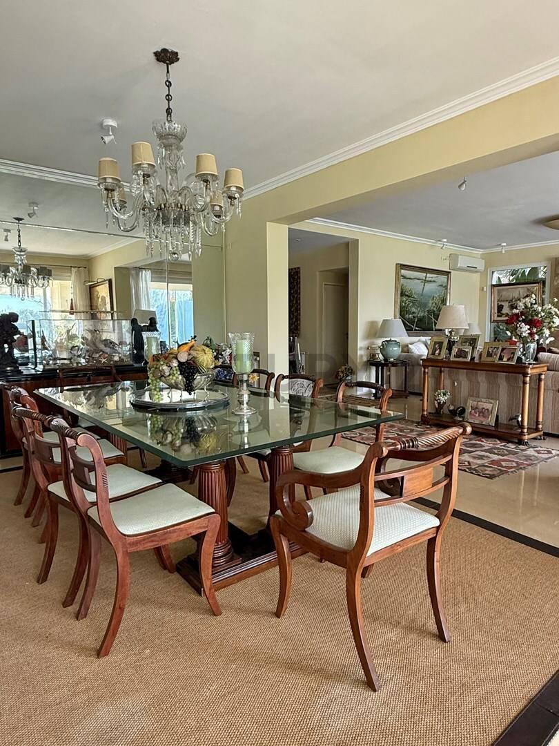 Foto de Casa con 6 dormitorios en Venta con Lote a la Laguna Central Barrio, imagen 5