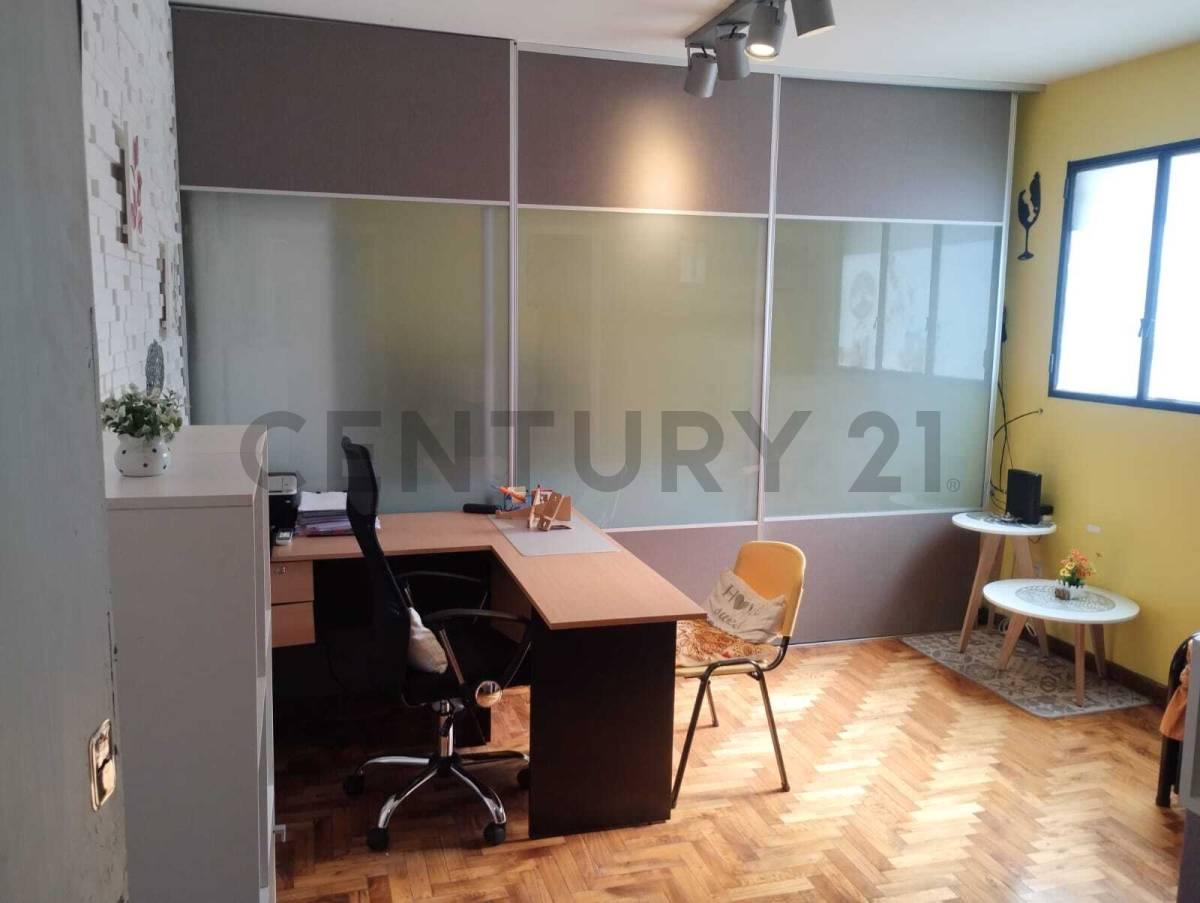 Foto de PH Monoambiente de 28 m² ,a metros de Av. Corrientes y Subte B . Villa, imagen 3