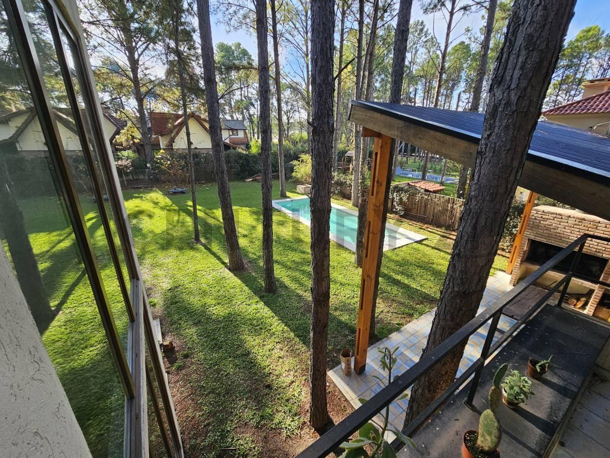 Foto de Casa 4 ambientes con jardín y pileta en PILAR, imagen 1