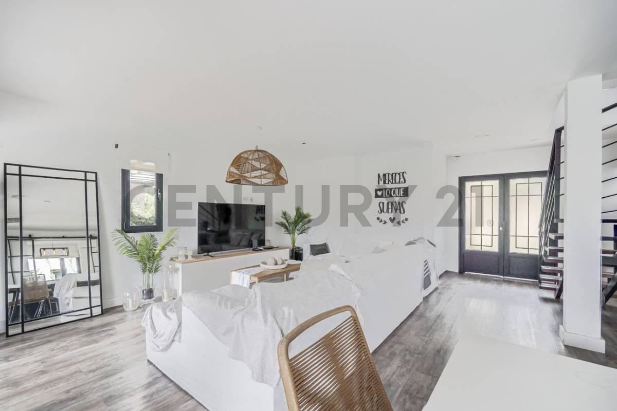 Foto de Venta casa 5 ambientes con Pileta en Los Arces La Cañada de Pilar, imagen 1