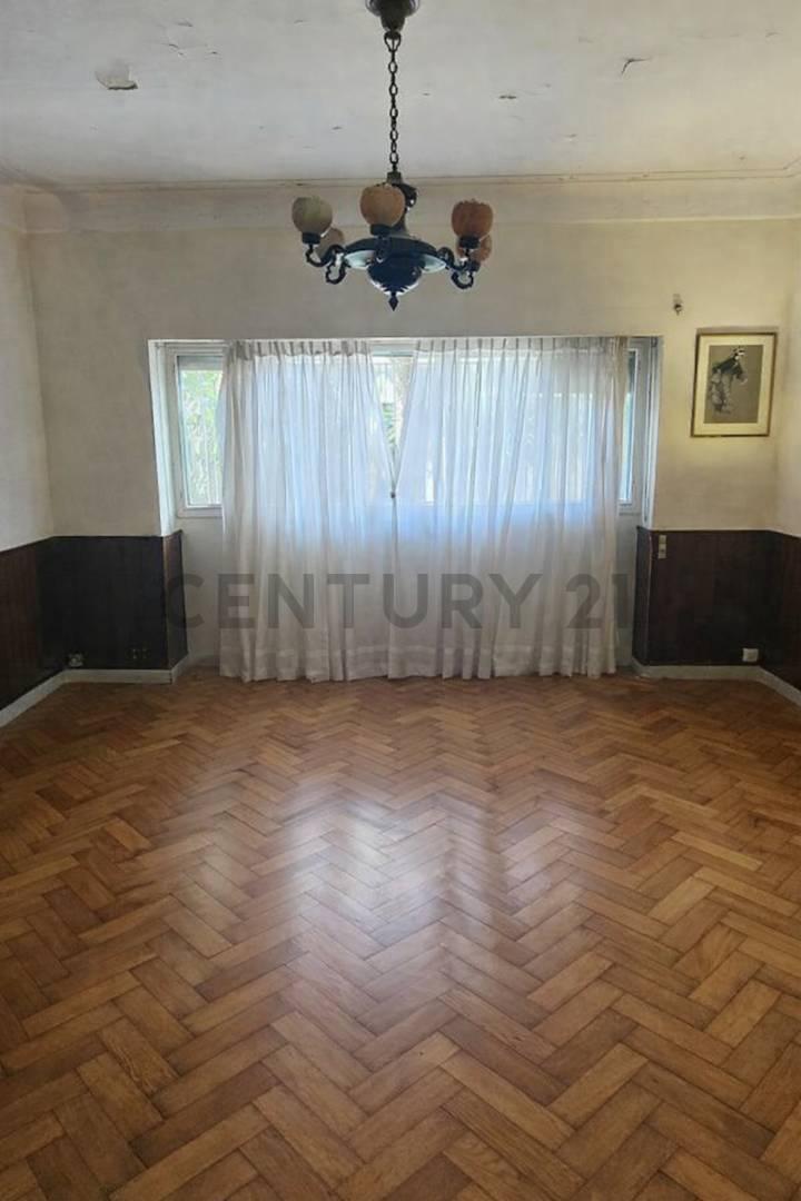 Foto de Casa 7 ambientes en 3 plantas - con mucho potencial para poner en valor, imagen 2