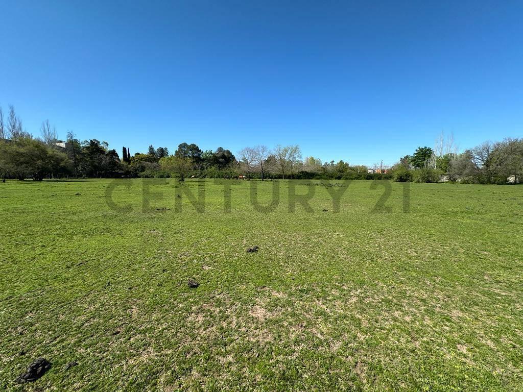 Foto de Única fracción a la venta en zona Highland Park, Del Viso. Ideal, imagen 2