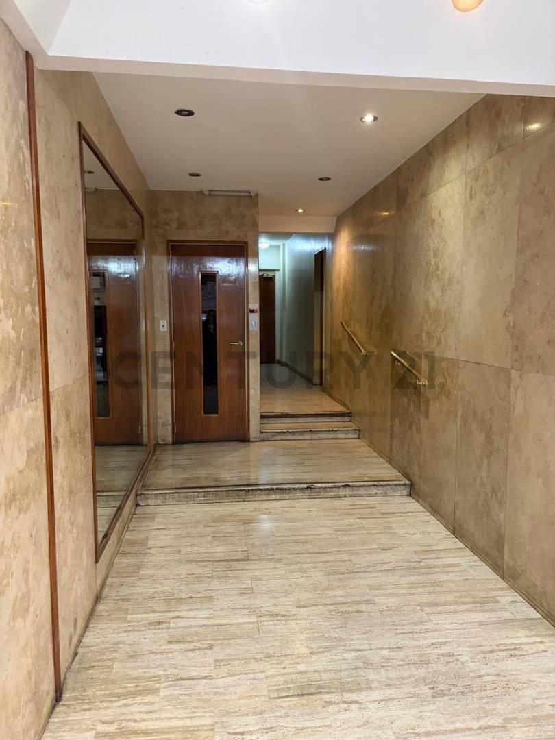 Foto de Alquiler depto 3 ambientes + dependencia + balcón terraza con parrilla, imagen 2