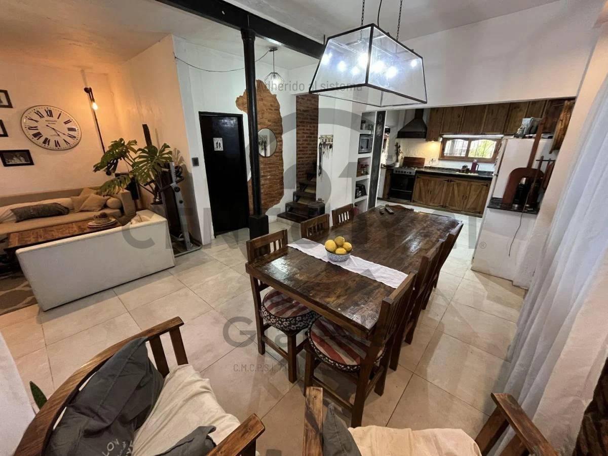 Foto de Casa 4 Ambientes con Gran Jardín, imagen 1