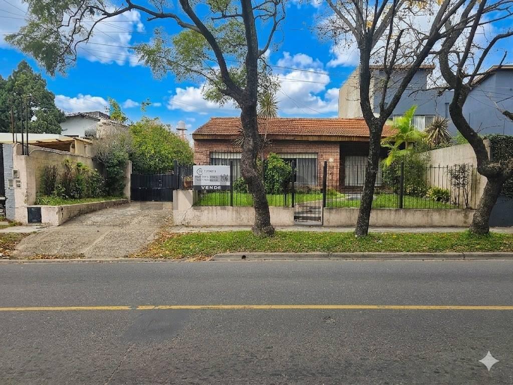 Foto de Casa 5 Ambientes con jardin y pileta+ Departamento 3 ambientes - Todo, imagen 5