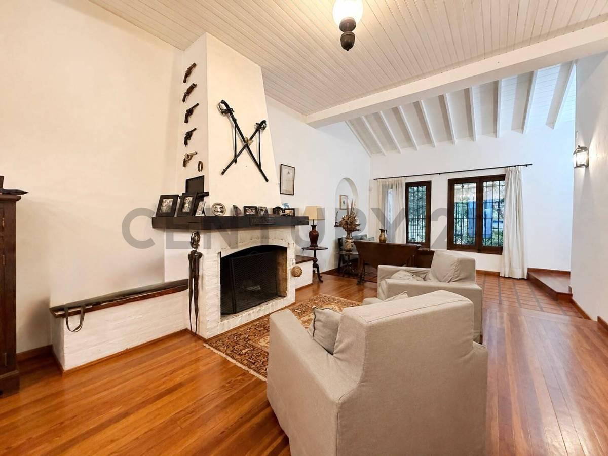 Foto de Casa en venta 5 ambientes con Jardin en Martinez, imagen 3