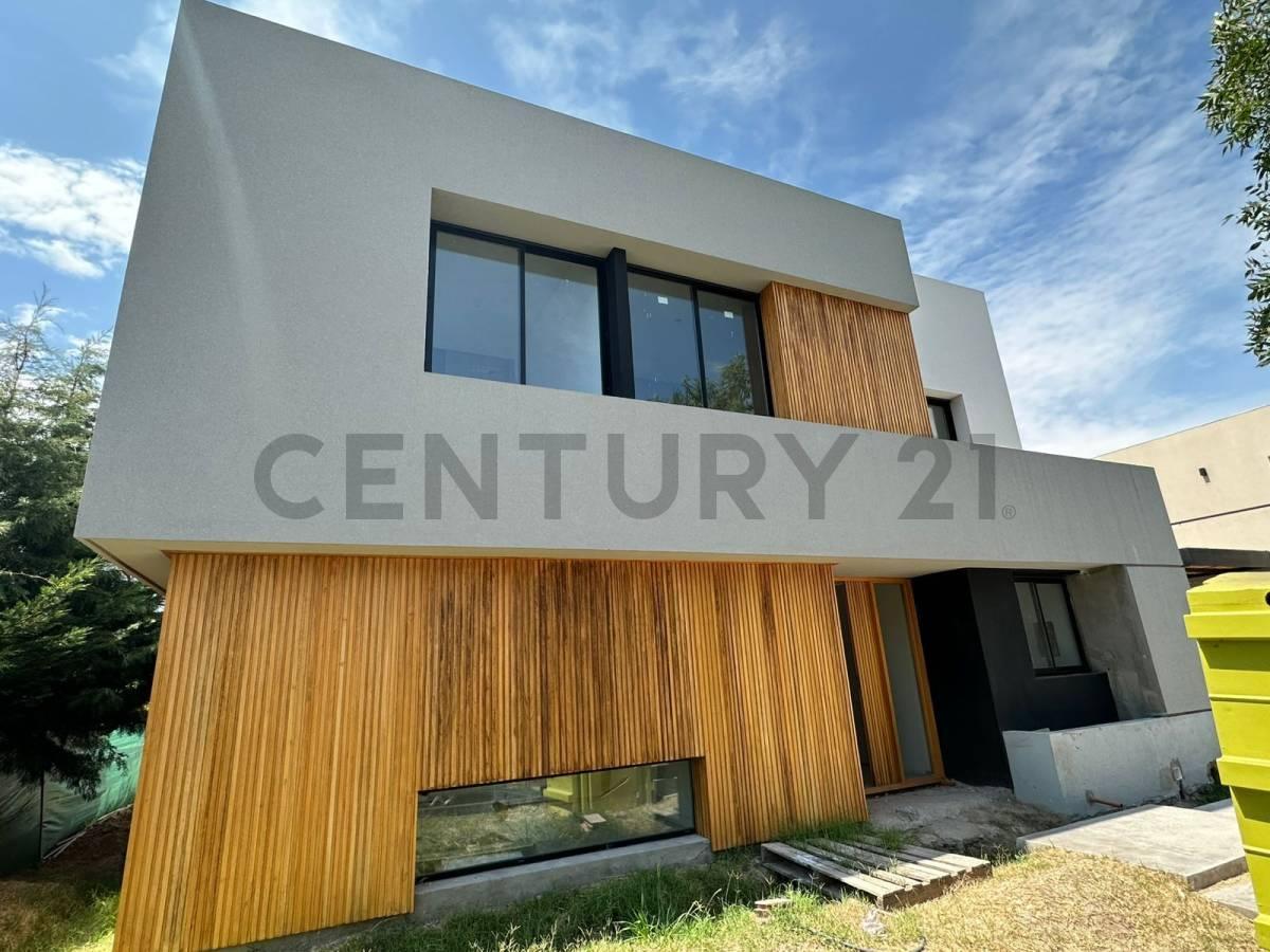 Foto de Venta Casa Barrio Cerrado Pilar Lagoon 4 amb con jardin y piscina, imagen 1