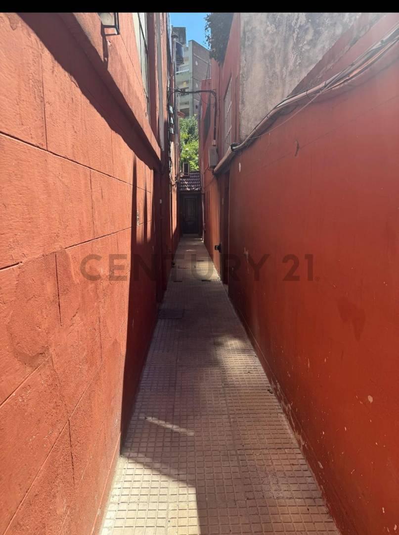 Foto de PH 4 ambientes reciclado – 112 m² totales aprox. – terraza y parrilla, imagen 3