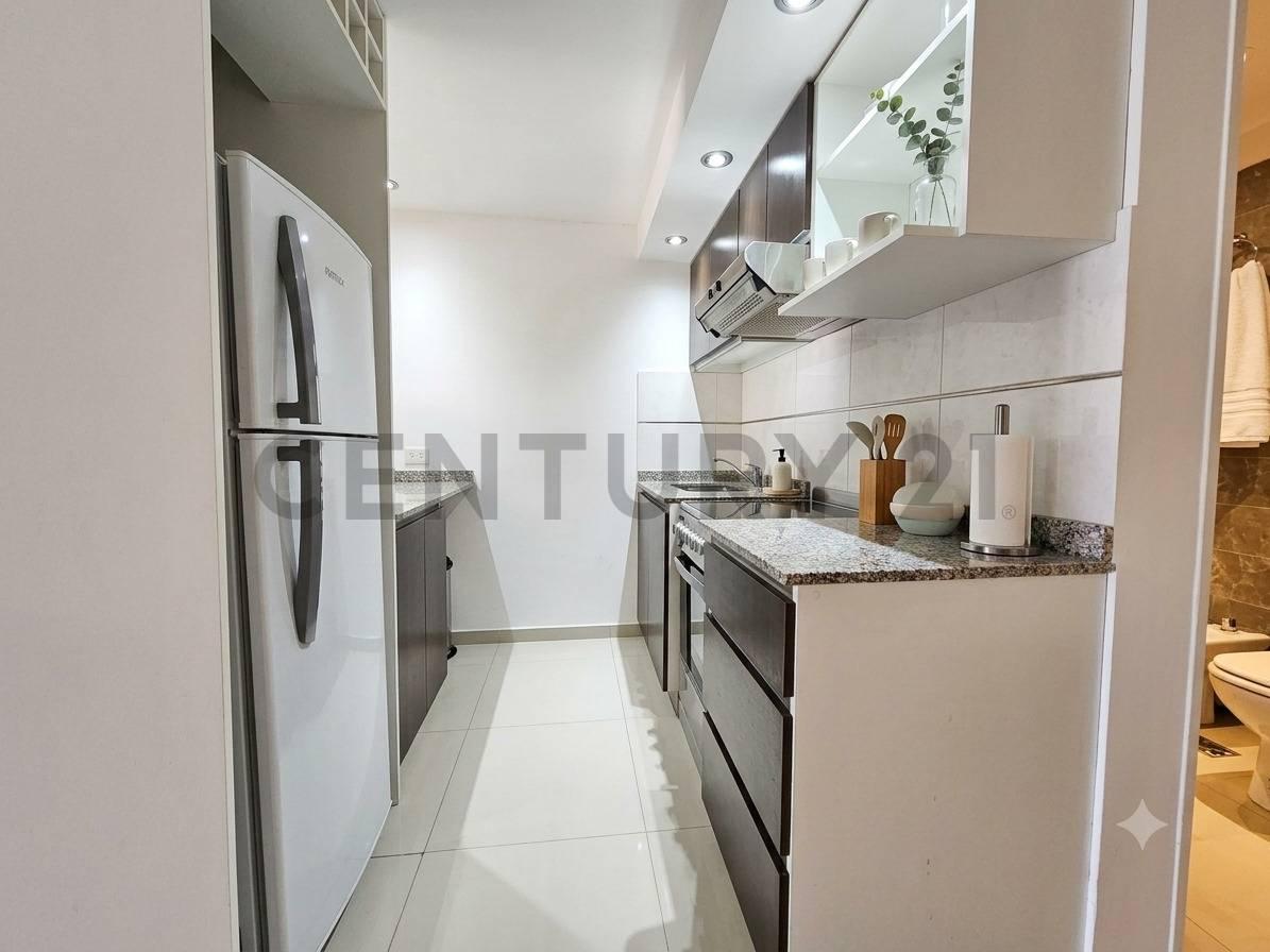 Foto de Departamento monoambiente con balcon Parrilla y Pileta, imagen 1