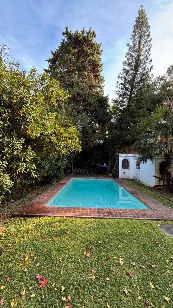 Foto de Venta Casa/ oficina premium de 8 ambientes con jardín y pileta en, imagen 4