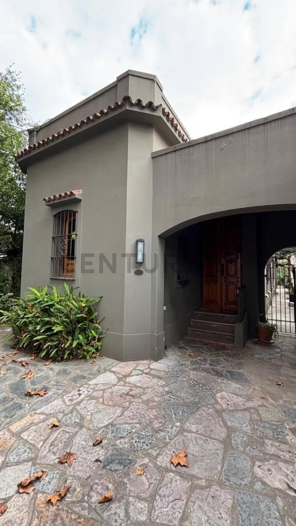 Foto de Venta Casa/ oficina premium de 8 ambientes con jardín y pileta en, imagen 3