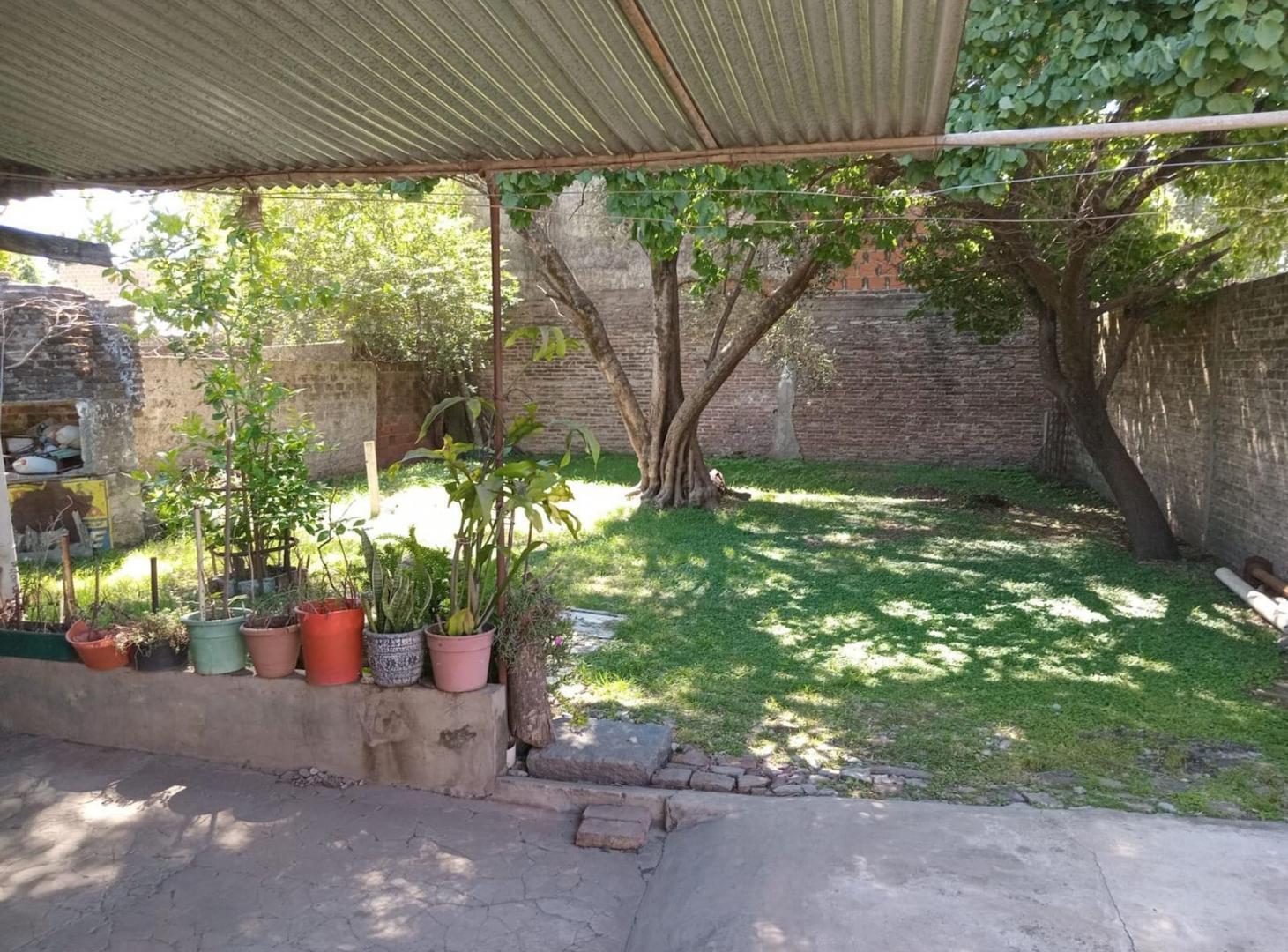 Foto de VENTA CASA 3 AMBIENTES CON COCHERA MERLO, imagen 2