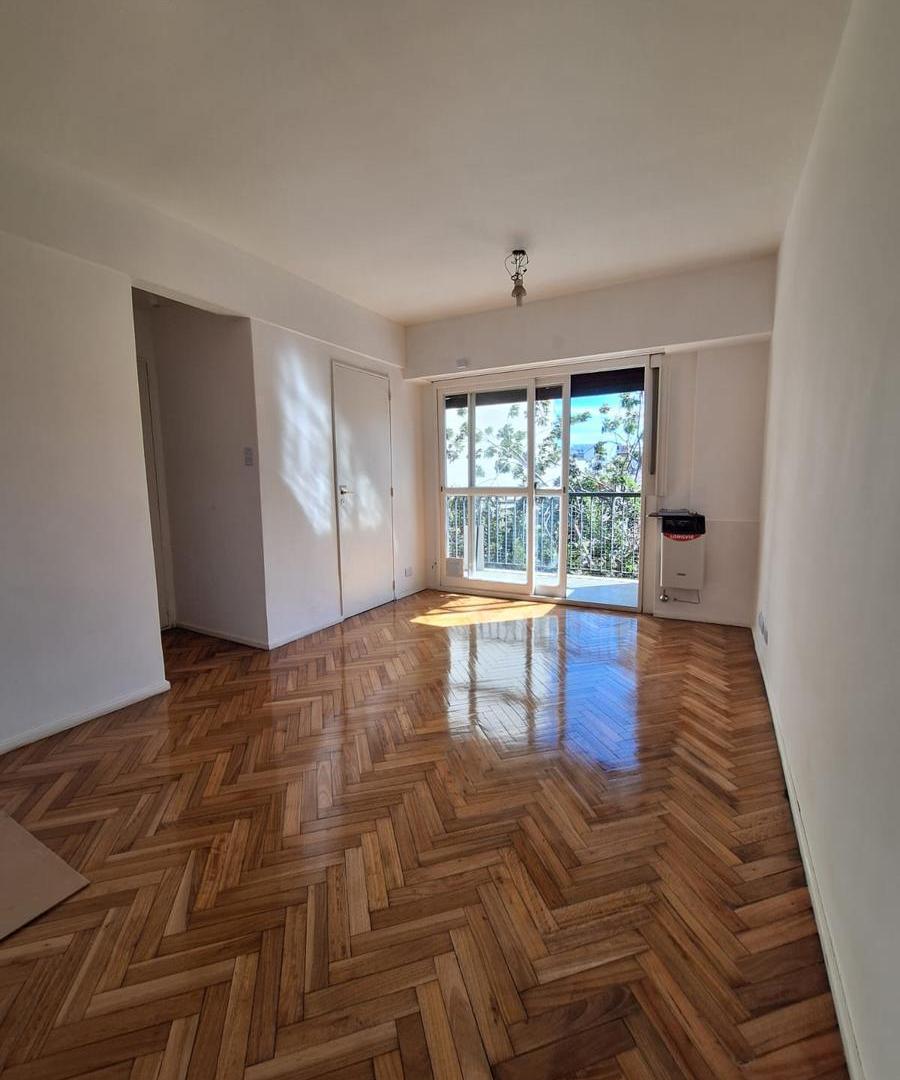 Alquiler Monoambiente c/balcón al frente en Boedo