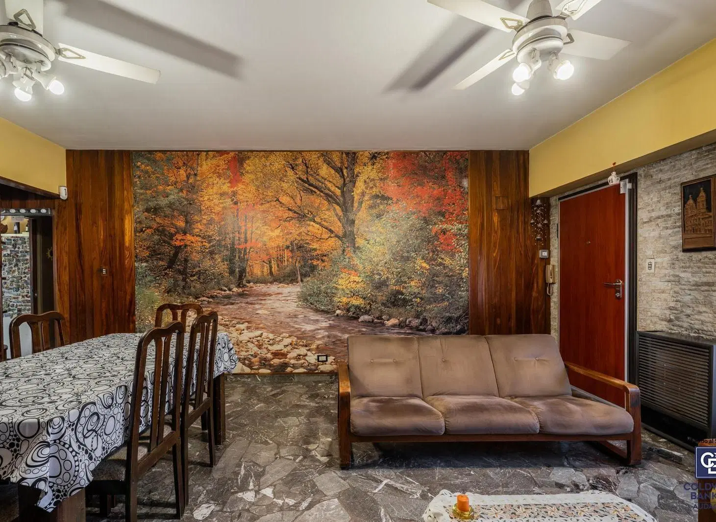 CASA 4 AMBIENTES DUPLEX JARDIN Y COCHERA SAN MARTIN 2