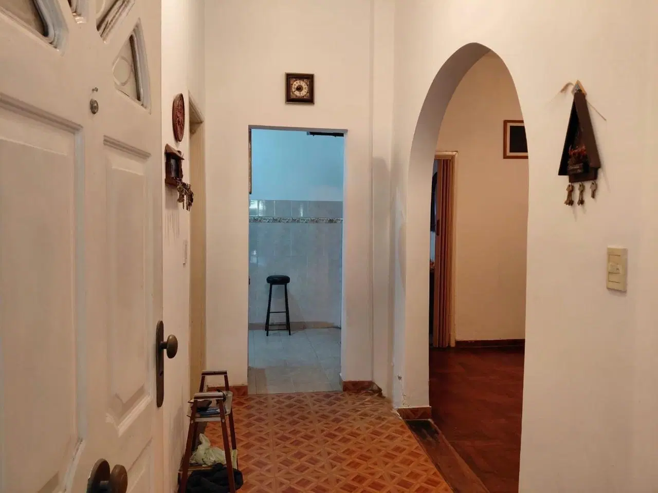 VENTA CASA 3 AMBIENTES CON COCHERA EN HURLINGHAM 4