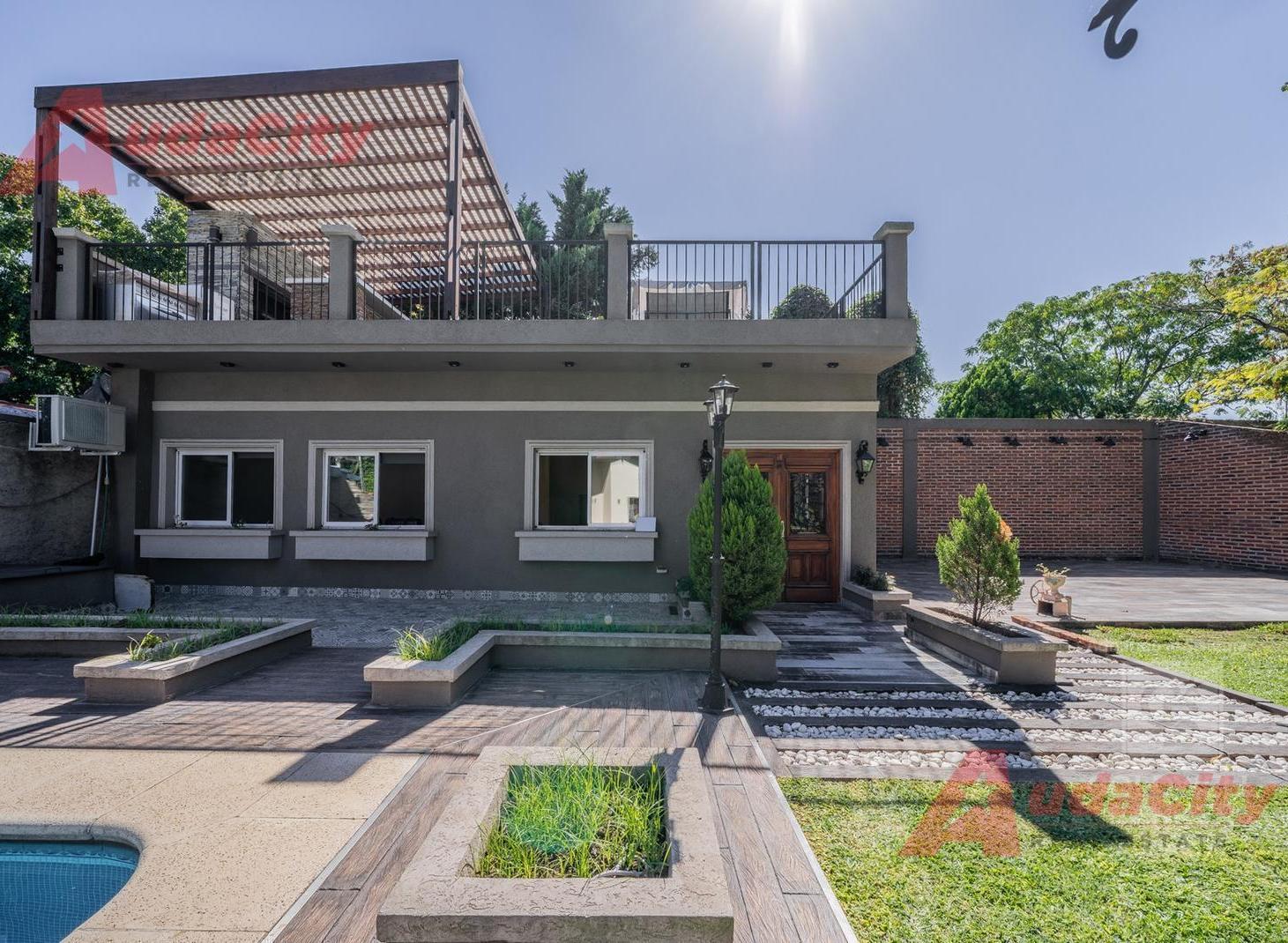 VENTA CASA QUINTA 6 AMBIENTES ITUZAINGO CON PILETA