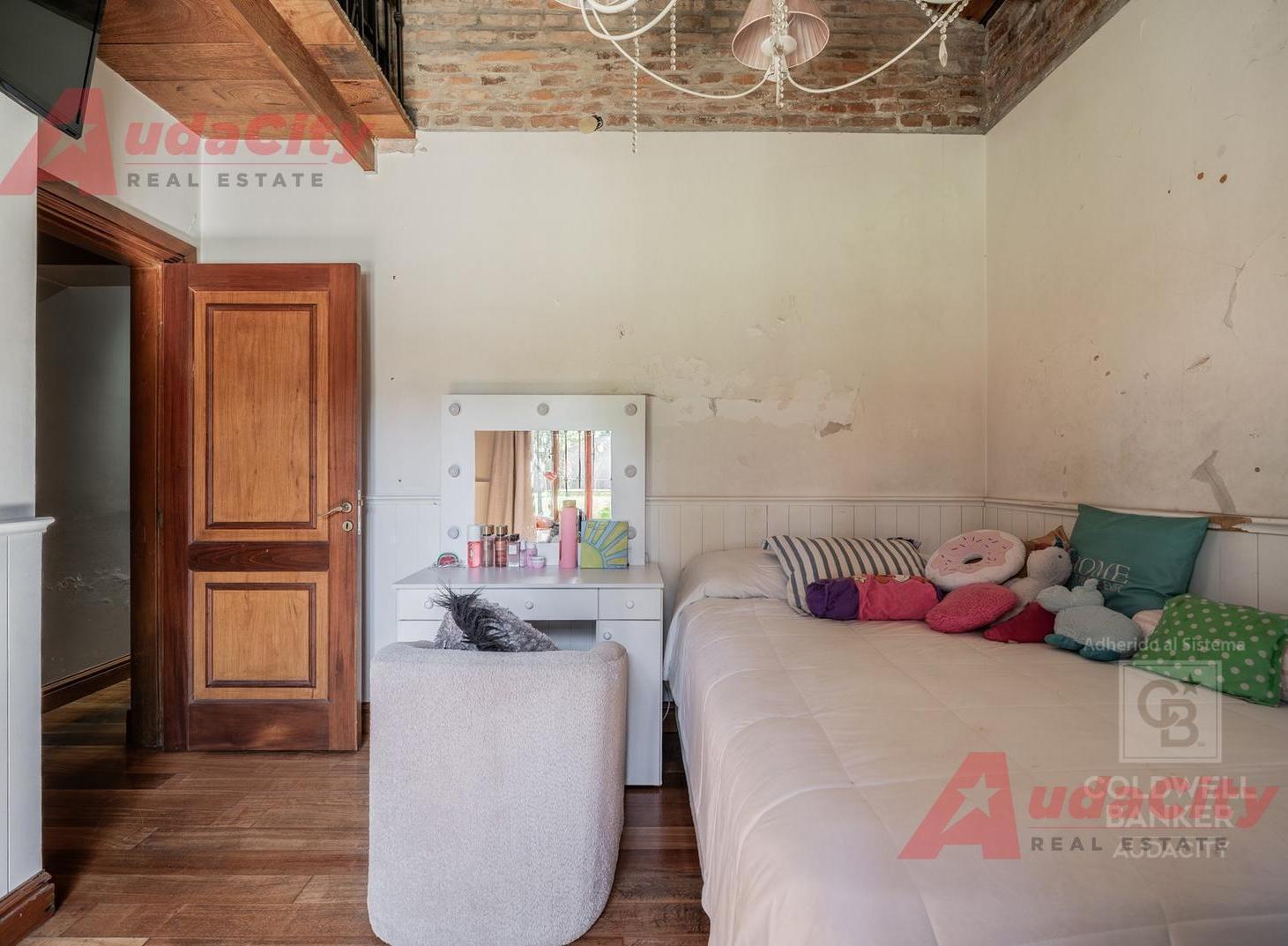 VENTA CASA QUINTA 6 AMBIENTES ITUZAINGO CON PILETA