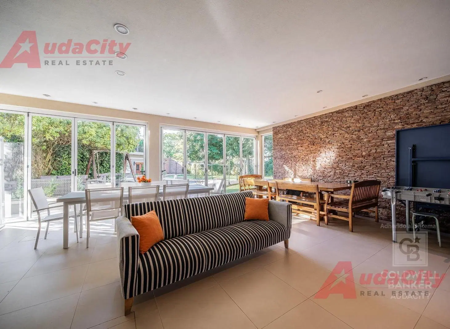 VENTA CASA QUINTA 6 AMBIENTES ITUZAINGO CON PILETA 5