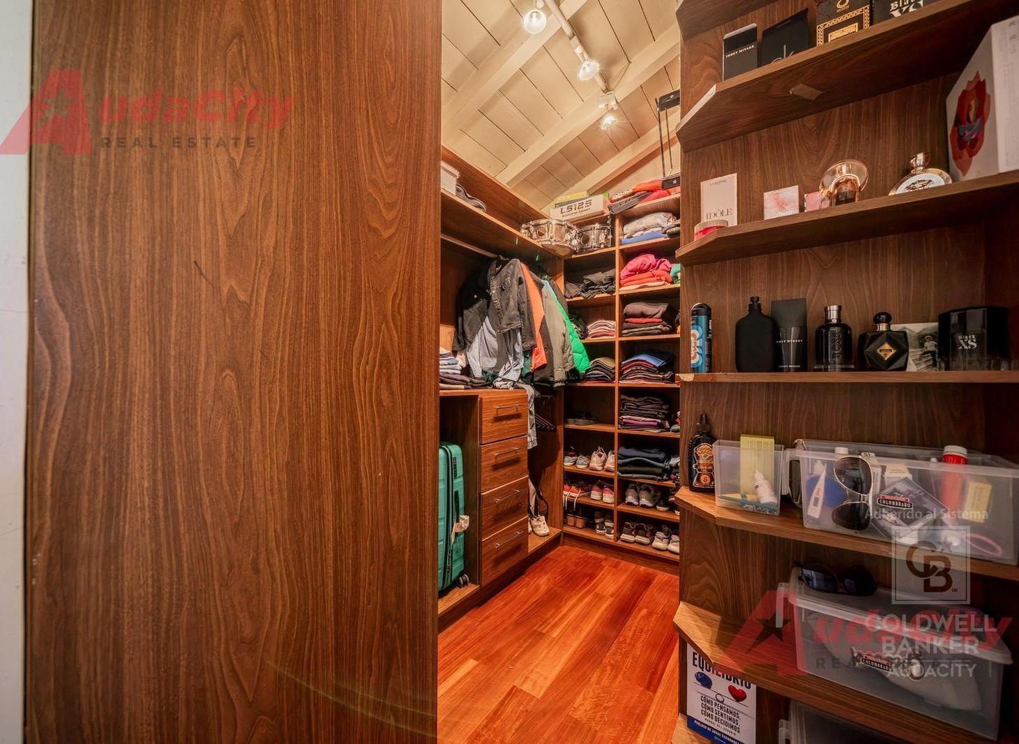 VENTA CASA QUINTA 6 AMBIENTES ITUZAINGO CON PILETA