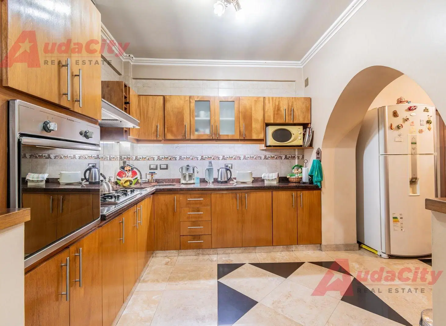 Venta Casa 3 ambientes con patio y terraza en San Justo 5