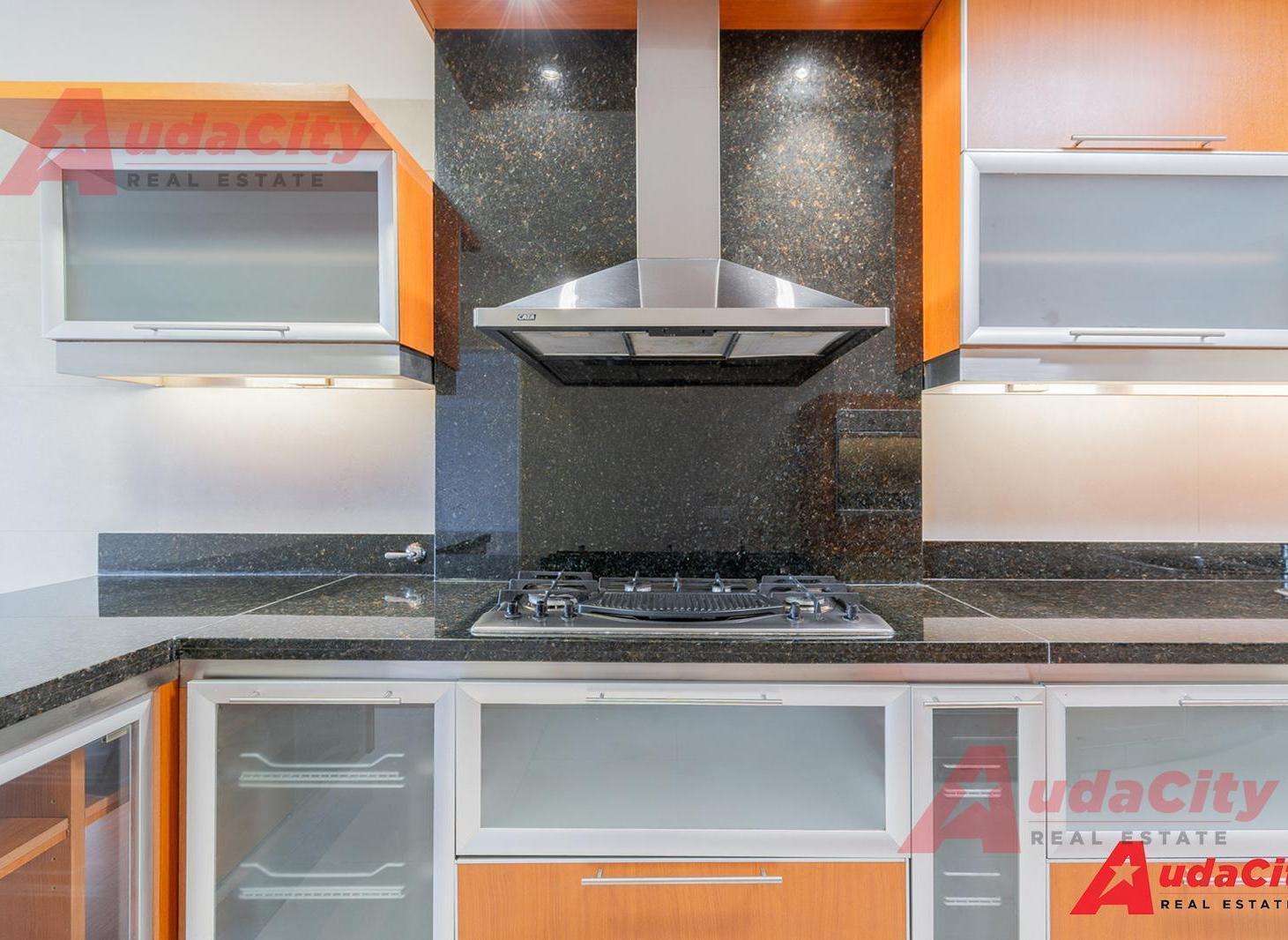 Foto de Alquiler Departamento 5 Ambientes con Dependencia Cochera en Belgrano, imagen 5