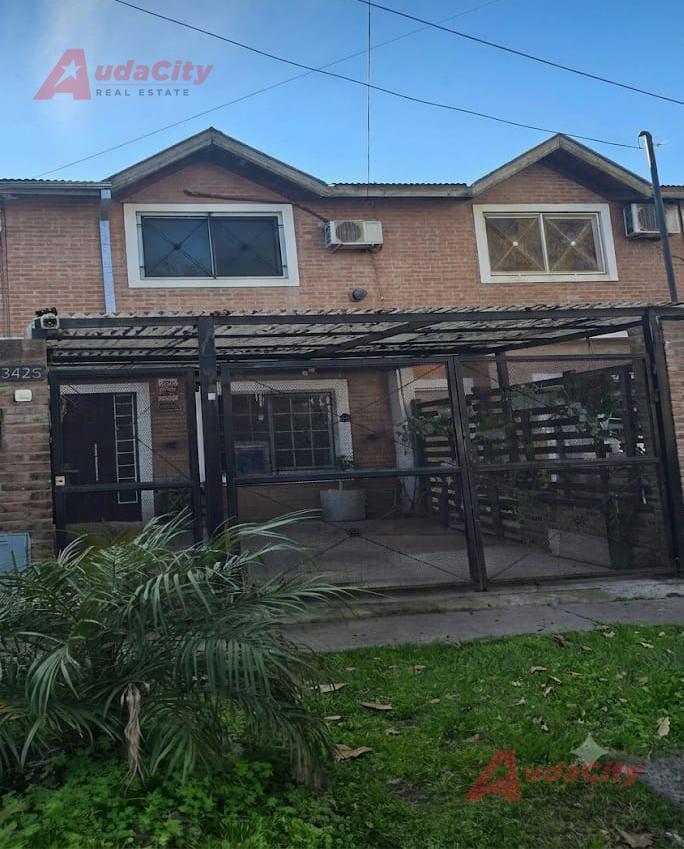 Foto de CASA DUPLEX EN VENTA 2 DORMITORIOS GARAGE LOS POLVORINES, imagen 2